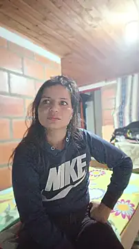 Marcella single online show from June 10, 2026, 2:23 am