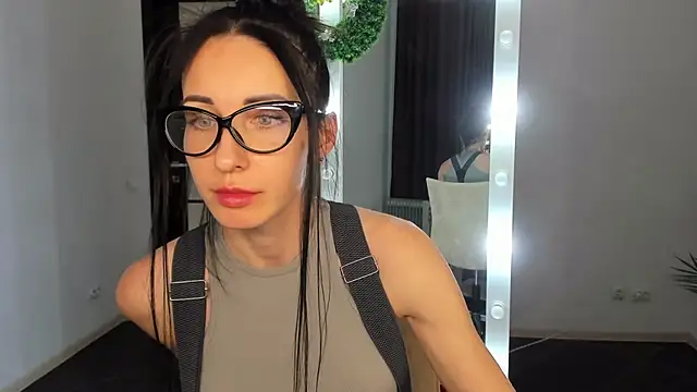 Snapshot of BouncySweety chatting on December 21, 2024, 3:31 pm BouncySweety online show from December 21, 2024, 3:31 pm