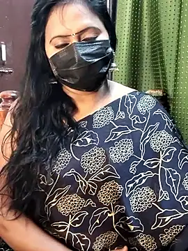 Snapshot of Meera_mia chatting on May 28, 2026, 9:39 am Meera mia online show from May 28, 2026, 9:39 am
