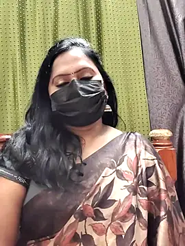 Snapshot of Meera_mia chatting on July 8, 2026, 6:56 pm Meera mia online show from July 8, 2026, 6:56 pm
