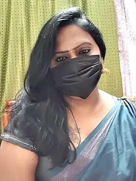 Snapshot of Meera_mia chatting on July 11, 2026, 7:00 am Meera mia online show from July 11, 2026, 7:00 am