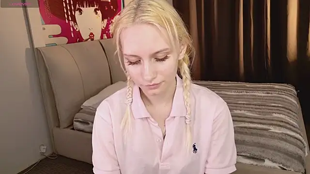 haleybooo online show from June 24, 2026, 5:39 am