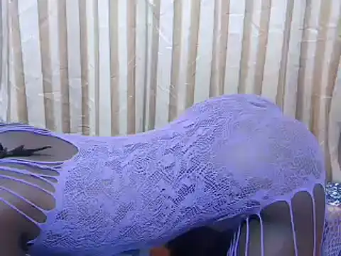 tinygodess online show from July 27, 2026, 2:40 am