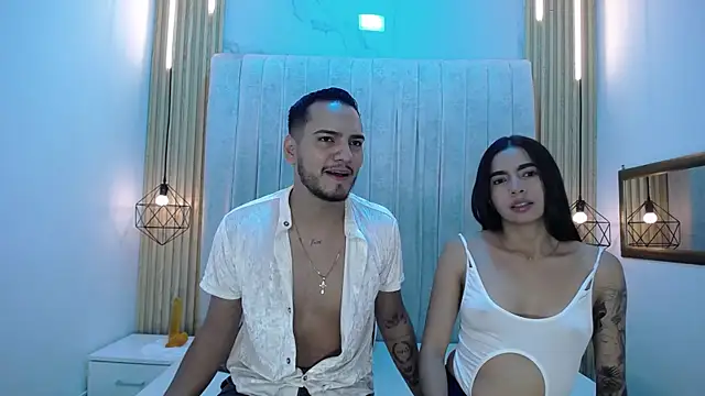CarolinaySebas online show from July 9, 2026, 6:12 pm