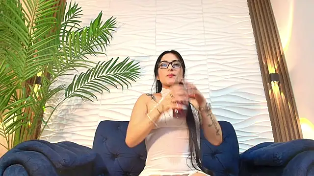 Snapshot of Zahara_Hot_ chatting on May 30, 2026, 5:04 am Zahara Hot online show from May 30, 2026, 5:04 am