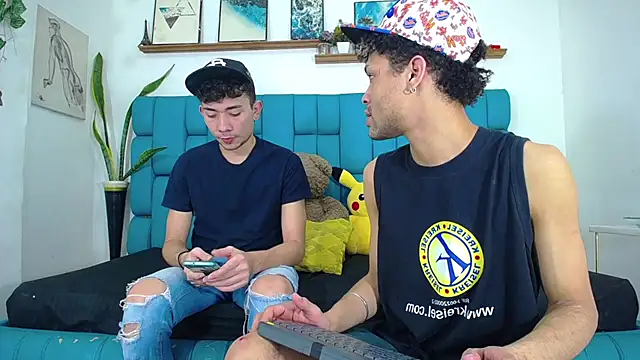 STRANGER BOYS online show from June 29, 2026, 11:05 pm