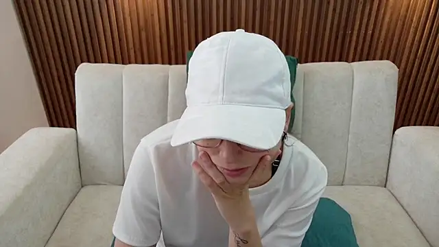Snapshot of feelena_mysoull chatting on June 24, 2026, 12:48 pm feelena mysoull online show from June 24, 2026, 12:48 pm
