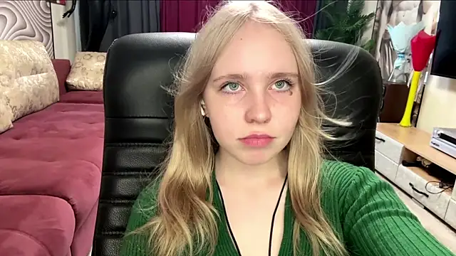 AnnyRocky online show from July 12, 2026, 9:44 am