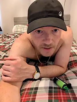 Straight GuyUK online show from June 27, 2026, 12:22 pm