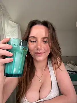 Cherry-Bean online show from June 24, 2026, 6:29 pm