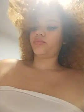 RoouseSiren online show from June 11, 2026, 12:32 am