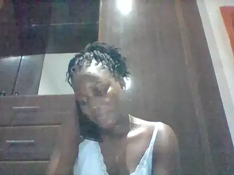 zainaxxxxx online show from June 28, 2026, 7:42 pm