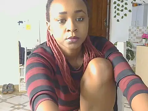 Snapshot of Skyy_Brown chatting on August 5, 2026, 7:44 am Skyy Brown online show from August 5, 2026, 7:44 am
