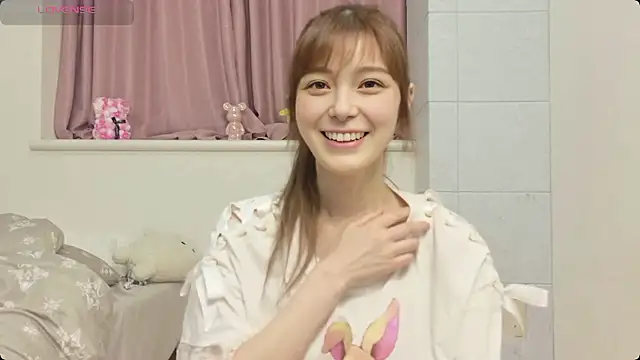 Snapshot of -Ria1022- chatting on July 26, 2026, 3:19 pm -Ria1022- online show from July 26, 2026, 3:19 pm