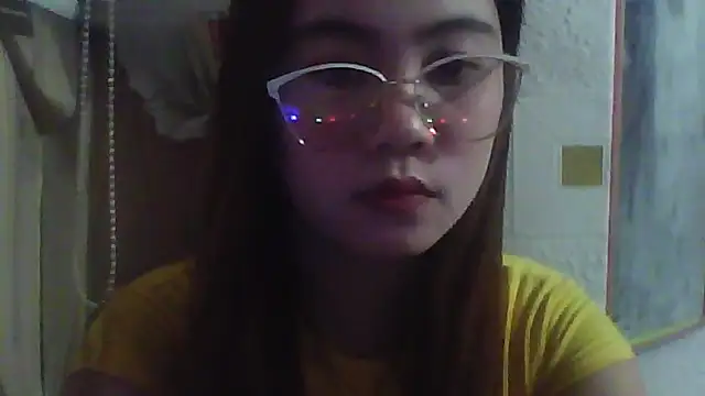 Snapshot of MatildaJanik chatting on May 30, 2026, 3:36 am MatildaJanik online show from May 30, 2026, 3:36 am