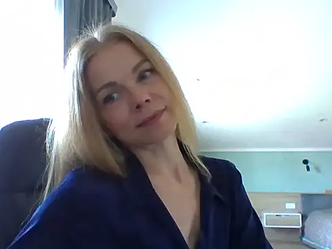 Snapshot of Tina5394 chatting on June 3, 2026, 8:28 am Tina5394 online show from June 3, 2026, 8:28 am