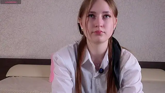 Snapshot of LeishaChamblee chatting on July 16, 2026, 2:28 am LeishaChamblee online show from July 16, 2026, 2:28 am