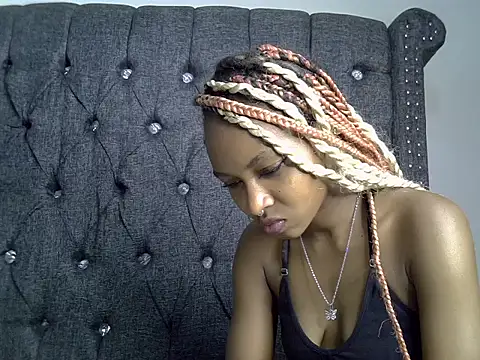 Snapshot of cocolaurah chatting on July 12, 2026, 8:55 pm cocolaurah online show from July 12, 2026, 8:55 pm