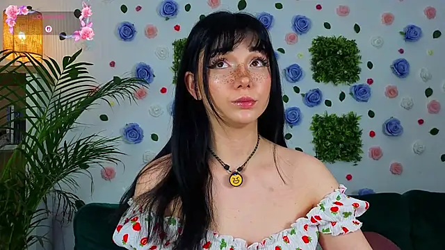 Snapshot of justmeavery chatting on June 5, 2026, 12:50 am justmeavery online show from June 5, 2026, 12:50 am