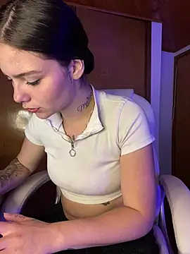 Snapshot of Maia_afrodita chatting on June 10, 2026, 11:13 pm Maia afrodita online show from June 10, 2026, 11:13 pm