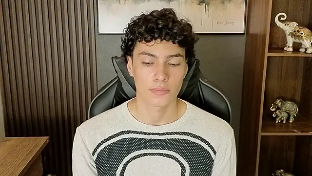 Snapshot of Esteban_Fire chatting on May 29, 2026, 4:27 pm Esteban Fire online show from May 29, 2026, 4:27 pm