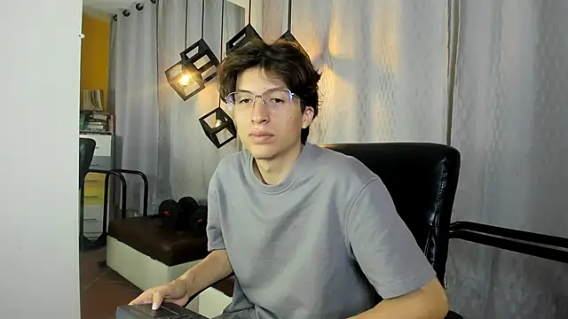 Marcoviolet online show from June 27, 2026, 6:13 pm