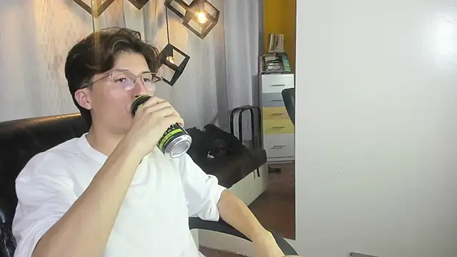 Marcoviolet online show from July 5, 2026, 4:30 am