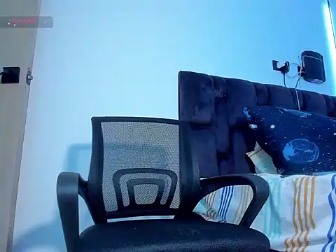 jacob lautnerr online show from June 10, 2026, 9:57 pm