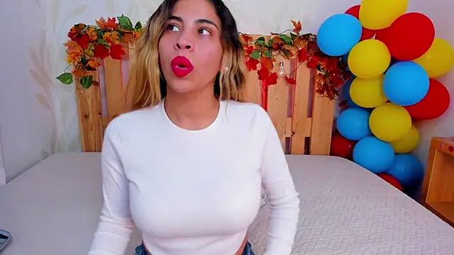 Snapshot of dayana_precious chatting on July 16, 2026, 9:10 pm dayana precious online show from July 16, 2026, 9:10 pm