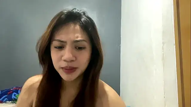 ReenaFixari online show from May 30, 2026, 4:42 am