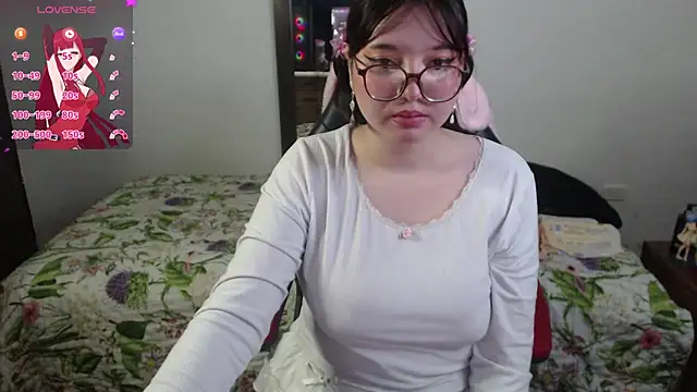 Snapshot of Hinata_kawaii chatting on June 8, 2026, 9:31 am Hinata kawaii online show from June 8, 2026, 9:31 am