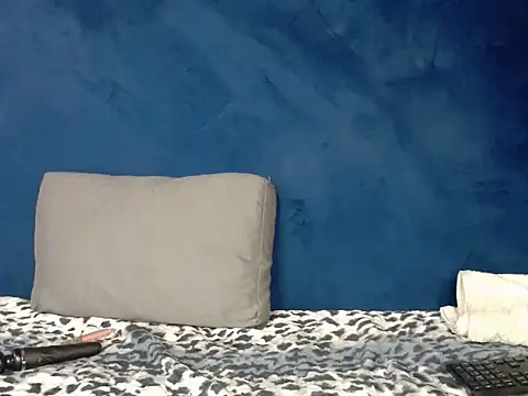 YellowMellow18 online show from June 24, 2026, 10:47 am