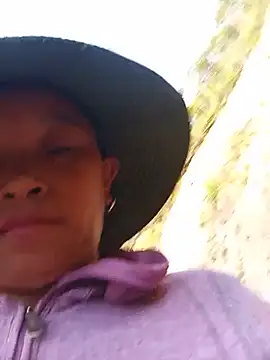Henry-2k online show from July 13, 2026, 11:29 pm