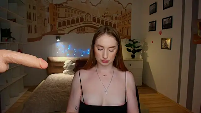 AlisaFoxis online show from July 13, 2026, 5:38 pm