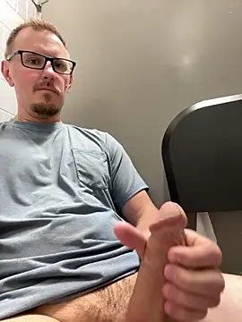 Hardpaul85 online show from June 12, 2026, 6:07 pm