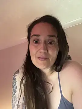 Rennie84 online show from May 28, 2026, 10:07 pm