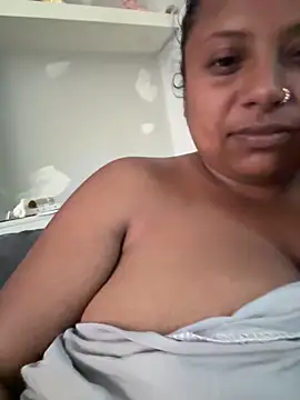 LittleMissGrippy online show from June 7, 2026, 3:27 pm