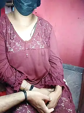 Snapshot of mallu_bindhu chatting on August 8, 2026, 6:10 pm mallu bindhu online show from August 8, 2026, 6:10 pm