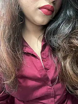 Snapshot of Yours_riya11 chatting on July 17, 2026, 11:31 pm Yours riya11 online show from July 17, 2026, 11:31 pm