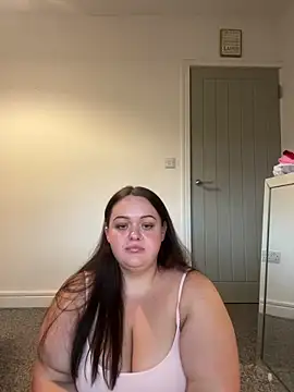 LillyMaexx online show from June 1, 2026, 7:26 pm