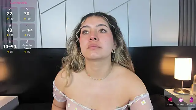 Snapshot of ChloeBelle_ chatting on July 18, 2026, 2:10 pm ChloeBelle online show from July 18, 2026, 2:10 pm
