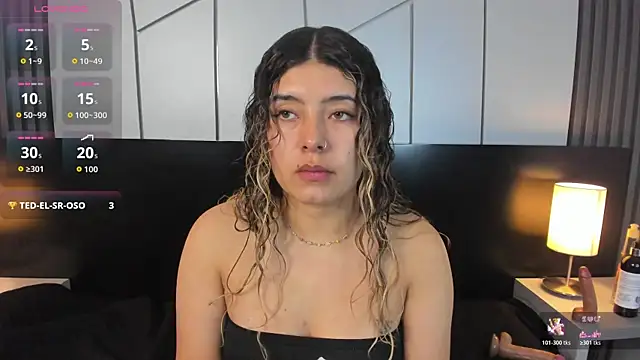 Snapshot of ChloeBelle_ chatting on July 19, 2026, 1:59 pm ChloeBelle online show from July 19, 2026, 1:59 pm