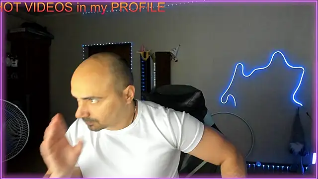 Snapshot of -SexyDaddy- chatting on June 4, 2026, 4:24 pm -SexyDaddy- online show from June 4, 2026, 4:24 pm