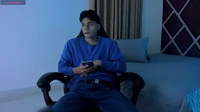 Snapshot of Ithan_Hott chatting on July 5, 2026, 3:13 am Ithan Hott online show from July 5, 2026, 3:13 am