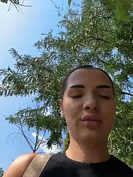 chloenyx online show from June 30, 2026, 1:01 pm