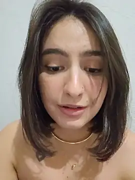 Snapshot of Juh_castro chatting on July 9, 2026, 6:45 pm Juh castro online show from July 9, 2026, 6:45 pm