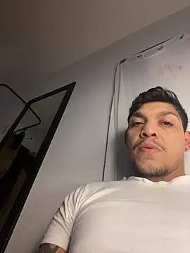 Tatuadomoreno23cm online show from June 26, 2026, 8:57 pm