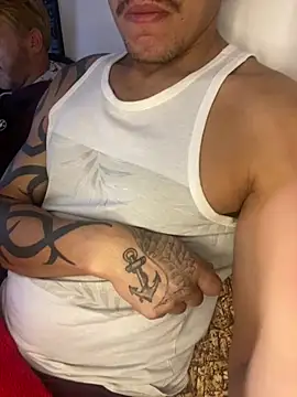 Tatuadomoreno23cm online show from July 7, 2026, 1:37 pm