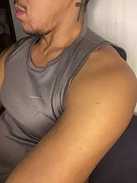 Tatuadomoreno23cm online show from July 21, 2026, 2:03 am