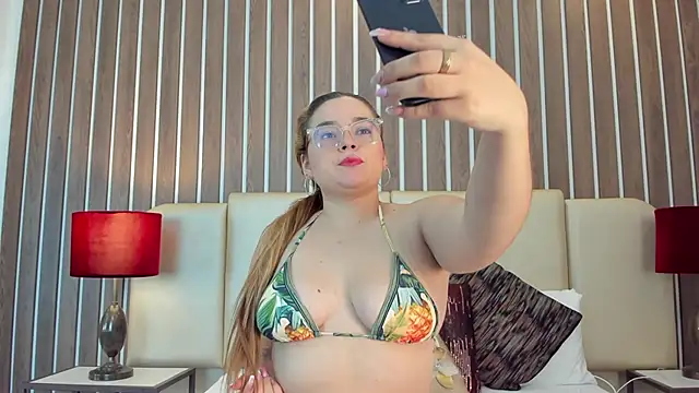 tiffany bell online show from June 10, 2026, 8:08 pm